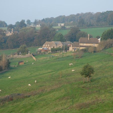 科斯罕 T'S At Lower Rudloe Farm旅馆 外观 照片